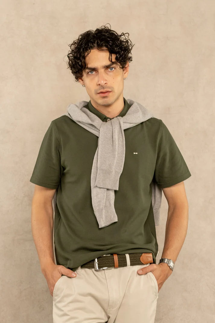 Polo Antimanchas Cuello Rígido Verde Militar