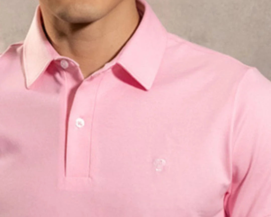 Polo Antimanchas Cuello Rígido Rosado marca DANTE tallaje regular fit foto logo