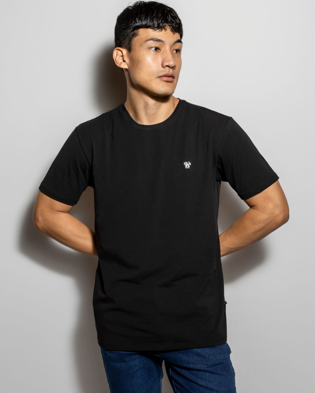 camiseta antimanchas negra para hombre de DANTE